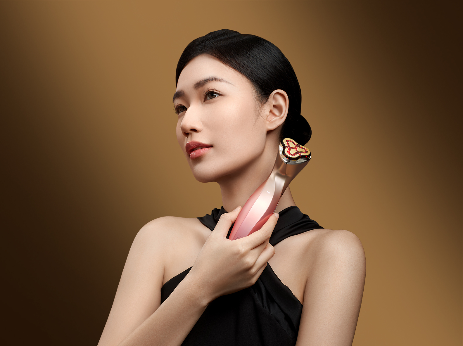 为什么选择佩肌美容仪？